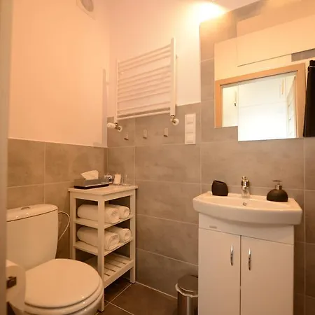 Serafitek Apartment *